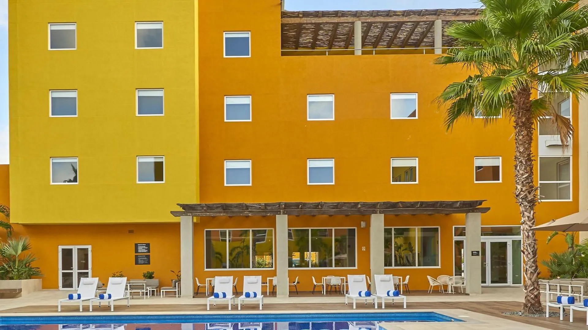 **** Aparthotel City Express Suites By Marriott Cabo San Lucas Mexico