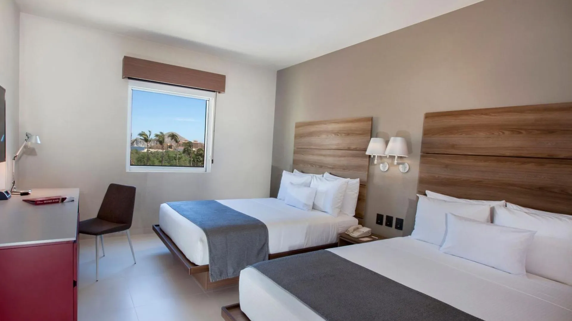 City Express Suites By Marriott Cabo San Lucas