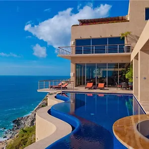 Villa Luxurious Hillside Oceanfront 8 Bedroom Bellissima